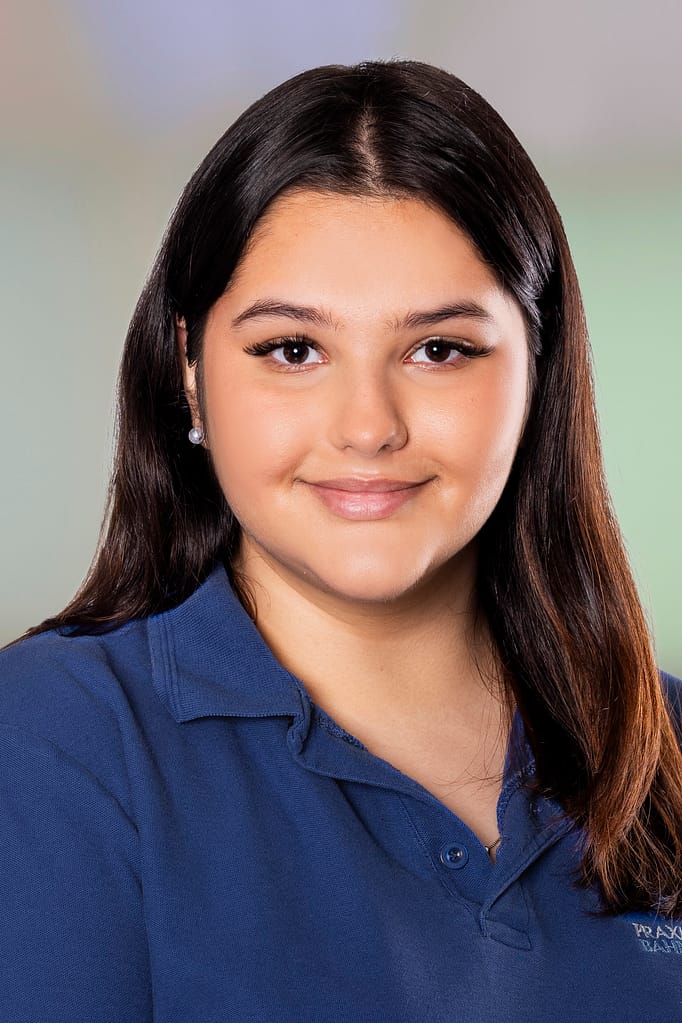 Porträt von Almira Gjogaj, MPA in der Praxis im Quartier in Winterthur